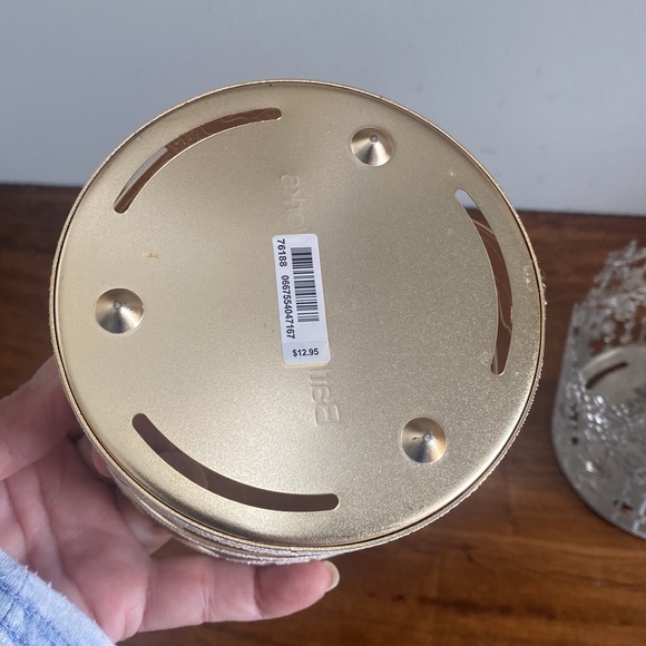 Bath & Body Works Decorative Winter/Holiday themed Candle Holders. - Picture 8 of 16